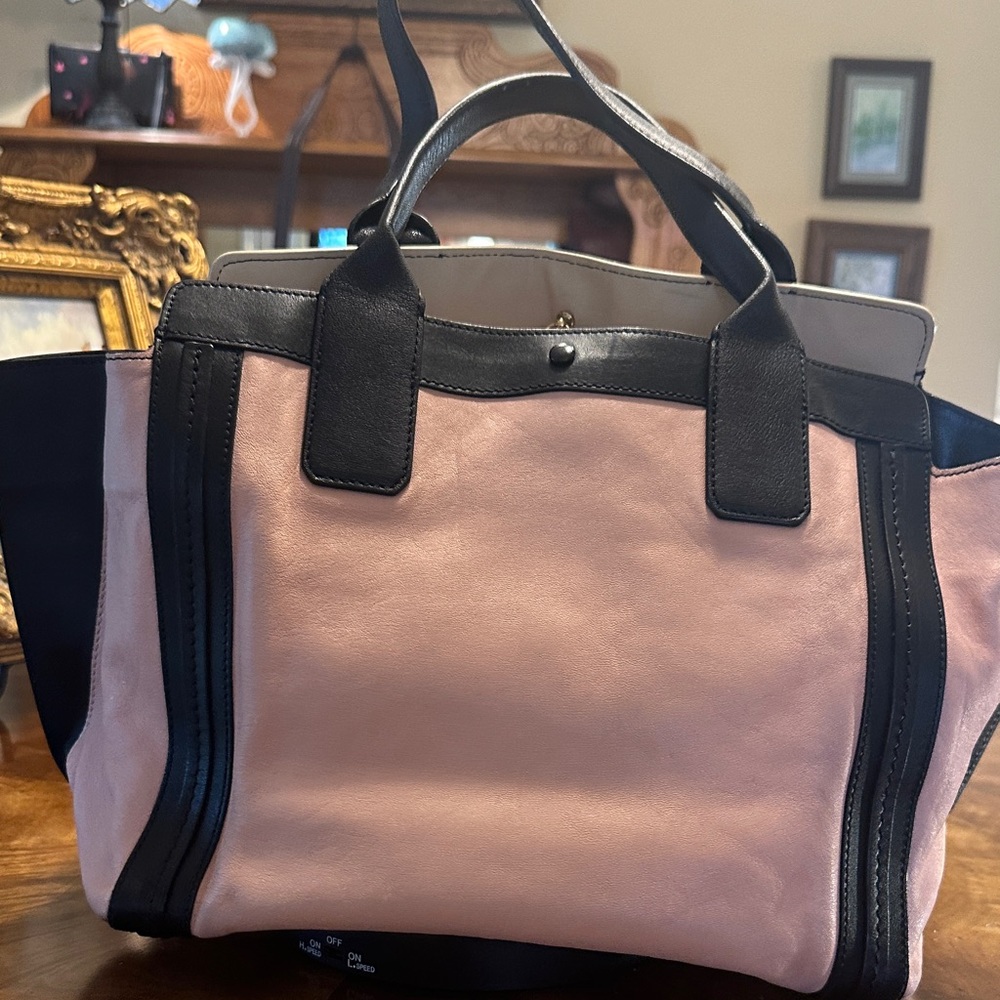 Elegant Pink and Black Women's Tote Bag